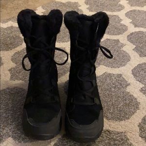 Columbia waterproof winter boots.  Size 9